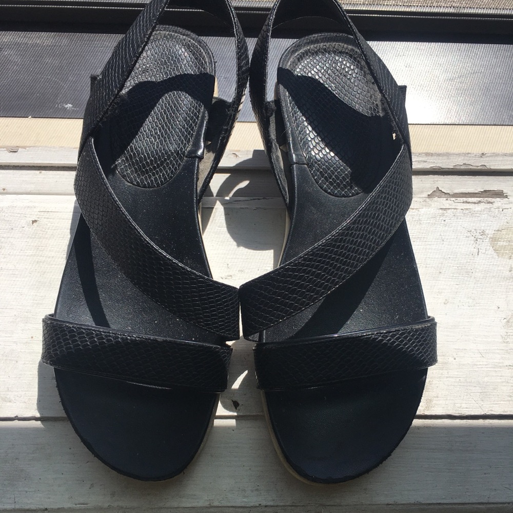 Black sandels